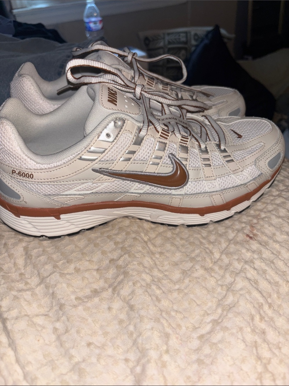 Nike P-6000 'Light Orewood Brown'
US Men's 9 /Good Condition